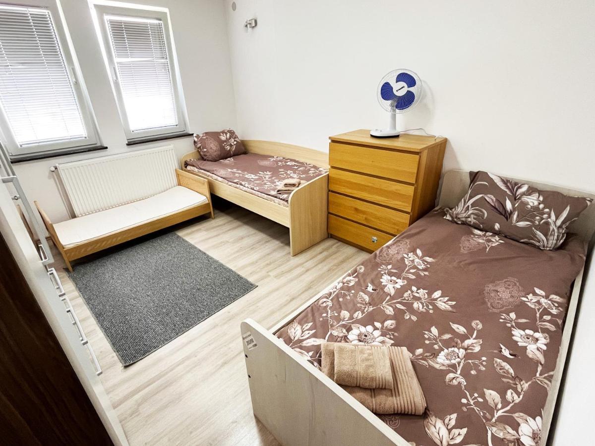 Majap Hostel Ohrid Bagian luar foto